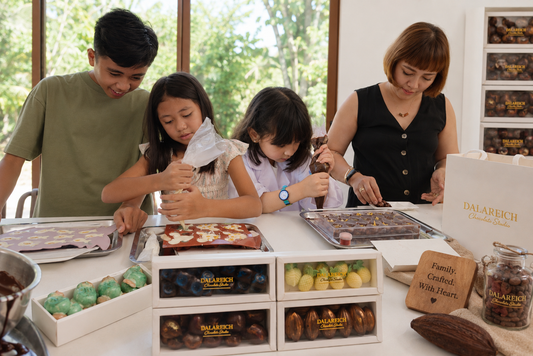 MAKE YOUR OWN CHOCOLATE BAR - Dalareich Chocolate Studio 🍫